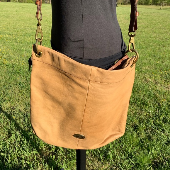 Vintage Fossil Explorer Crossbody Bag - Picture 2 of 12